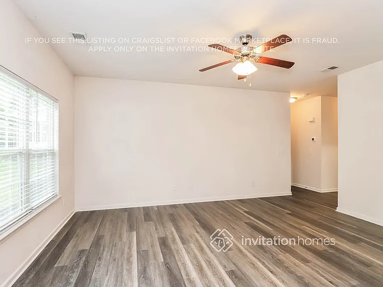 109 Brookbank Ct — Photo 6