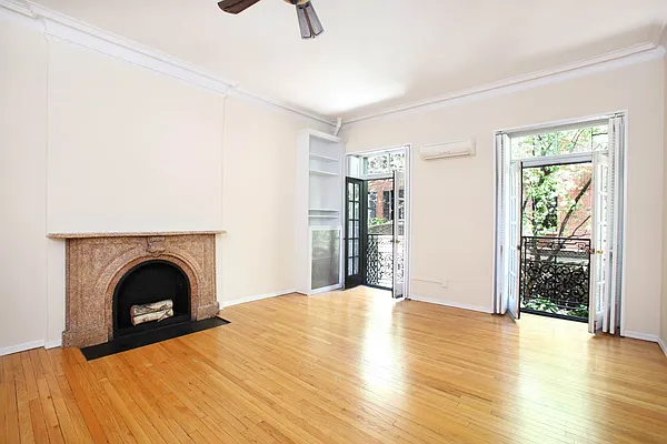 Rented by Leslie J. Garfield | media 12