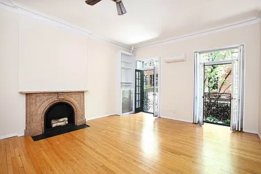 Rented by Leslie J. Garfield