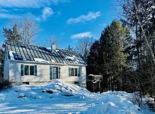 34 Muskrat Ln, Londonderry, VT 05148