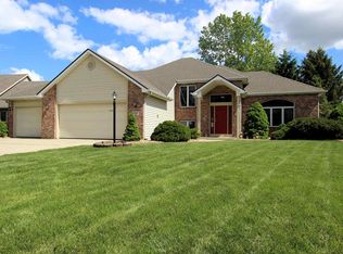 2001 Winding Creek Ln, Fort Wayne, IN 46804