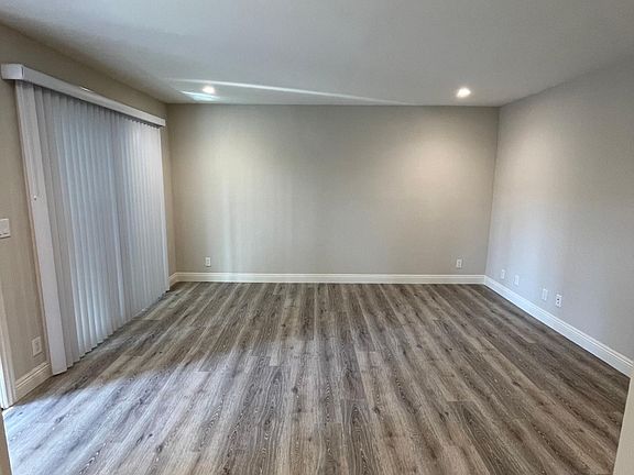 3rd image of 305 N Alhambra Ave #4