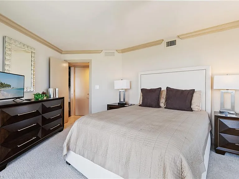 4651 Gulf Shore Blvd N #1805 — Photo 35
