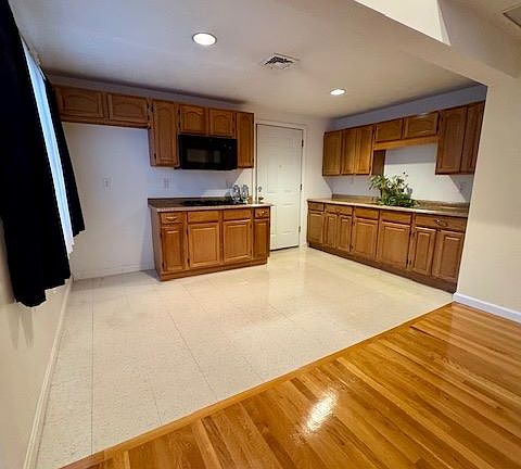2nd image of 38-42 N Main St #2R