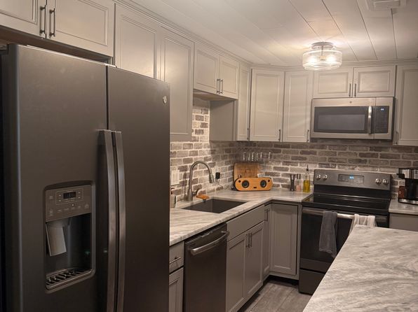 1606 Cottonwood Dr APT 4