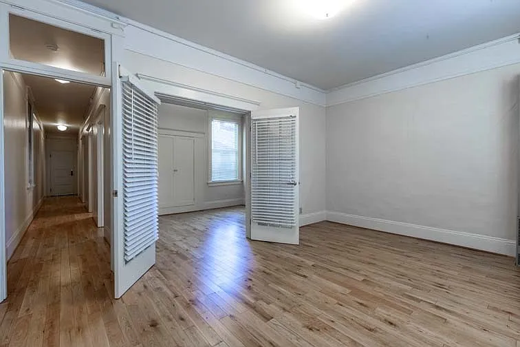 819 NW 23rd Ave — Photo 123