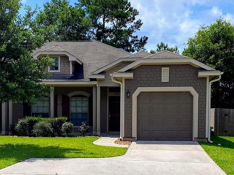 58 Woodland Hills Dr #B — Photo 1