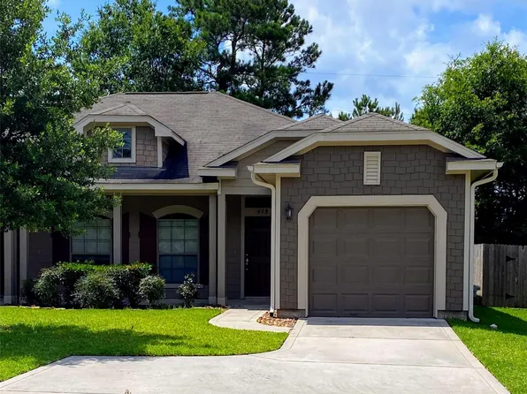 58 Woodland Hills Dr #B, Conroe, TX 77303