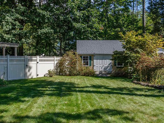 2nd image of 55 Peterson Circle