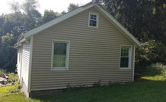 4th image of 54 Harvard Dr
