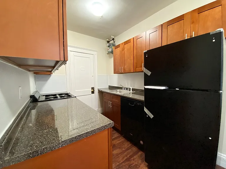 89 Park Dr #18 — Photo 5