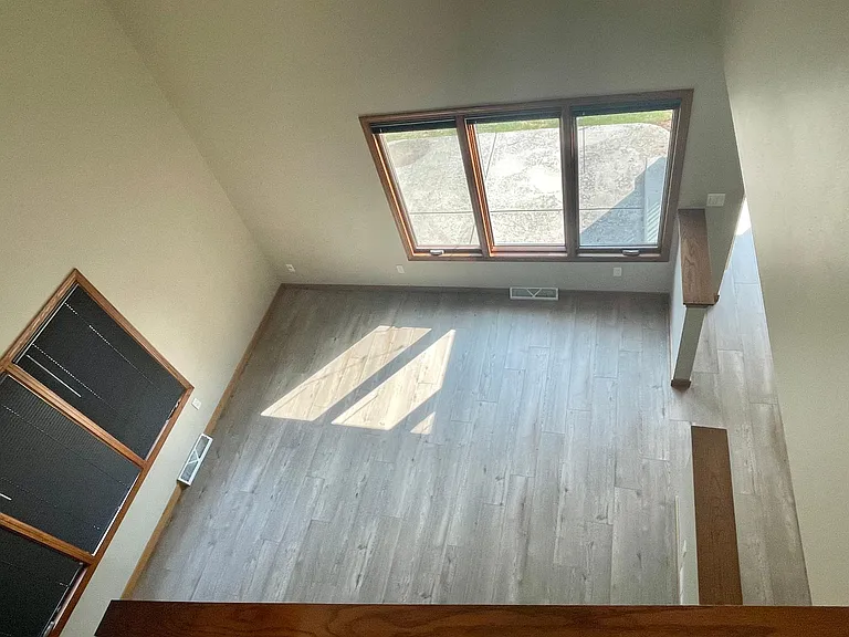 499 Quinlan Ct — Photo 10