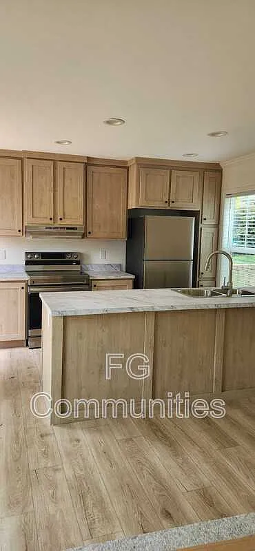 2 bed, 2.0 bath, $1,395 — Photo 2