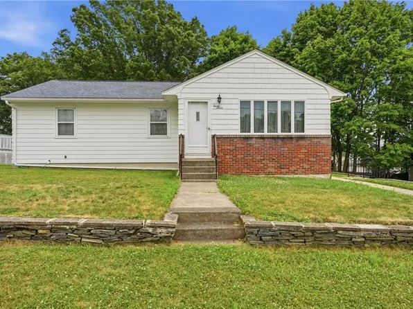 27 Danby St, Providence, RI 02904