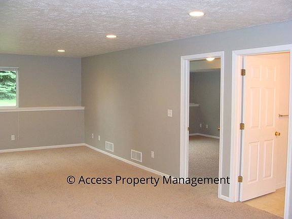 3rd image of 2610 Cascade Place Dr SE