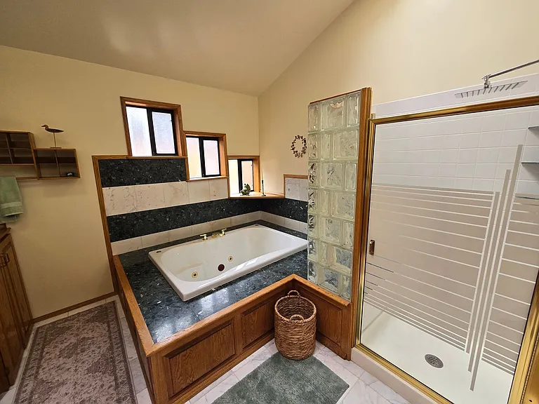 5060 Meyers Ave — Photo 13
