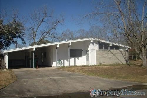 1st image of 302 Crepe Myrtle Ave