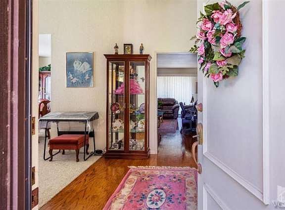 2nd image of 5398 Ashwood Ct