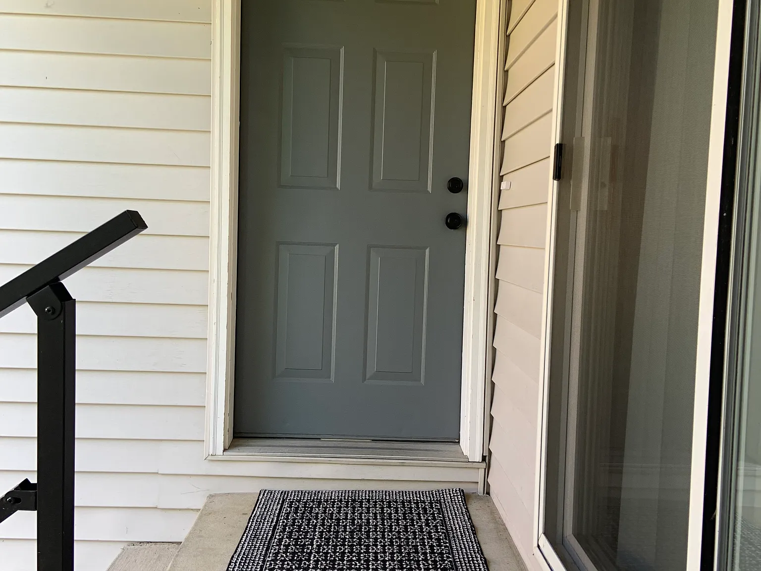2 bed, 1170 sqft, $2,200 — Photo 4