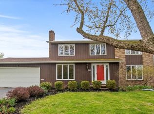 10 Boniface Dr, Rochester, NY 14620