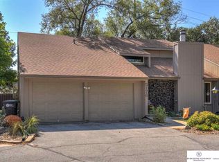 5176 S 150th Plz #1-A, Omaha, NE 68137
