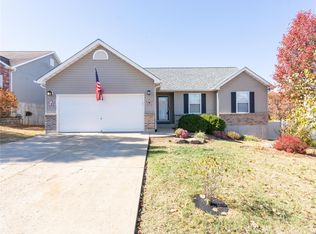 1811 Championship Ln, Festus, MO 63028