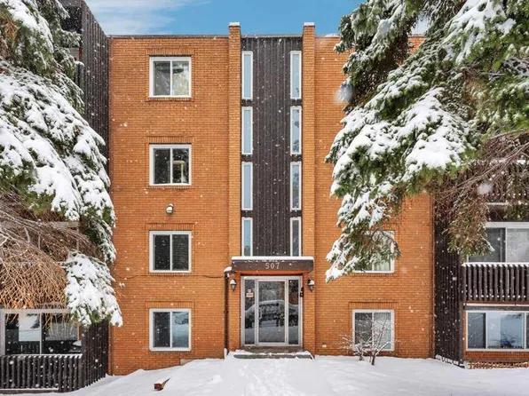 507 N 57th Ave SW #206, Calgary, AB T2V 0H3