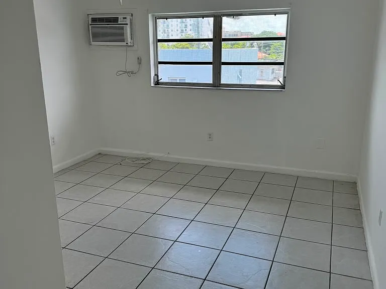 3424 W Flagler St #1 — Photo 20