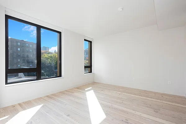 Rented by Compass | media 9