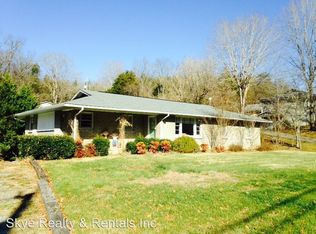 935 Cedar Ln, Sevierville, TN 37862