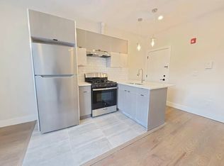 535 Hawthorne Ave APT 302, Newark, NJ 07108