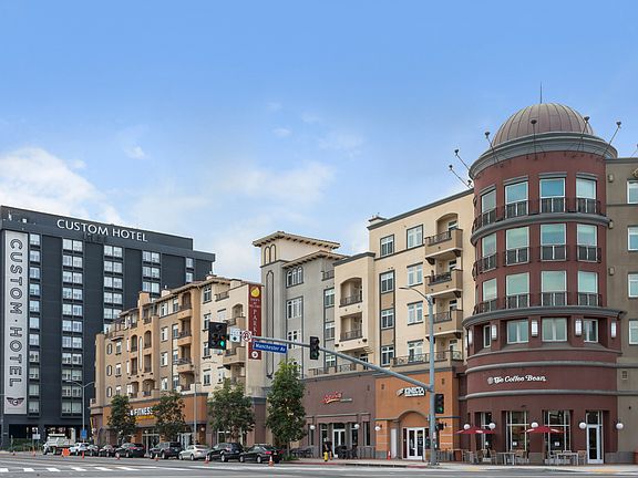 3rd image of 8601 Lincoln Blvd APT 2192