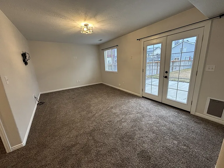 4102 E Smith Ranch Rd — Photo 22