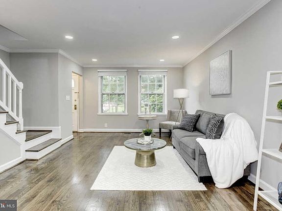 4th image of 4652 36th St S #A