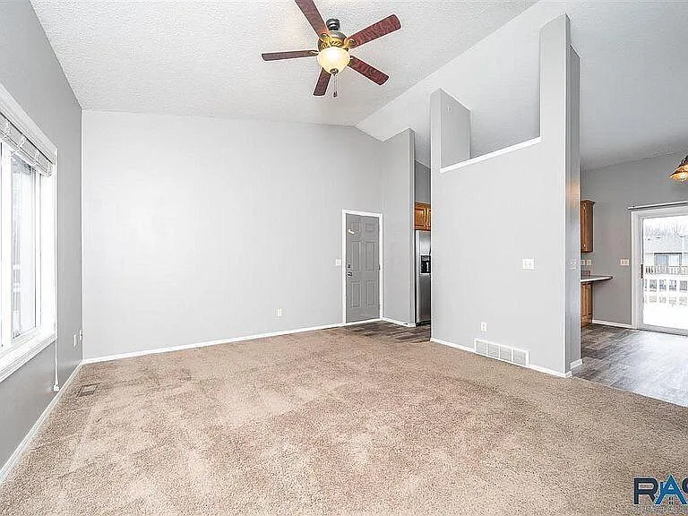 6512 W 55th St — Photo 2