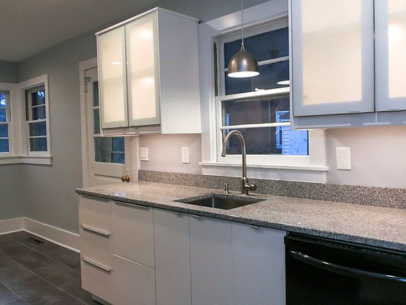 2nd image of 2507 Madison Cir