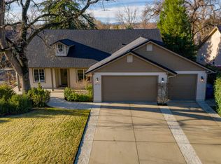 2977 Nicolet Ln, Redding, CA 96001