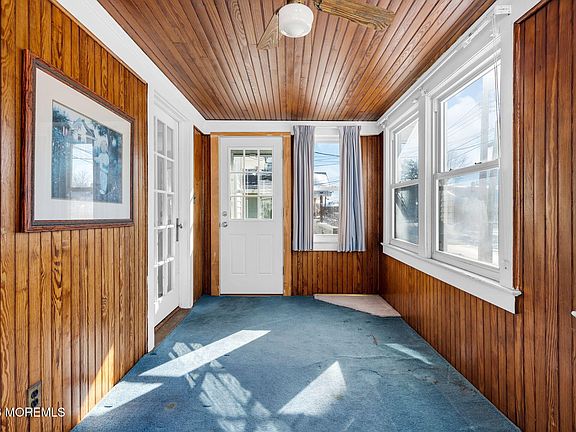 3rd image of 70 W Wall Street