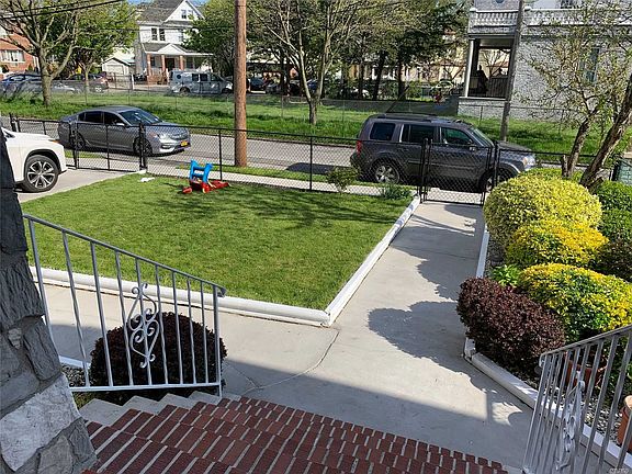 3rd image of 19723 Hiawatha Ave