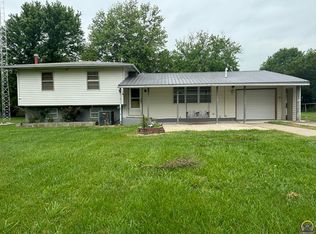 2124 Deer Rd, Gridley, KS 66852