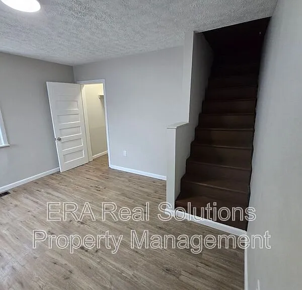 162 Wisconsin Ave — Photo 9