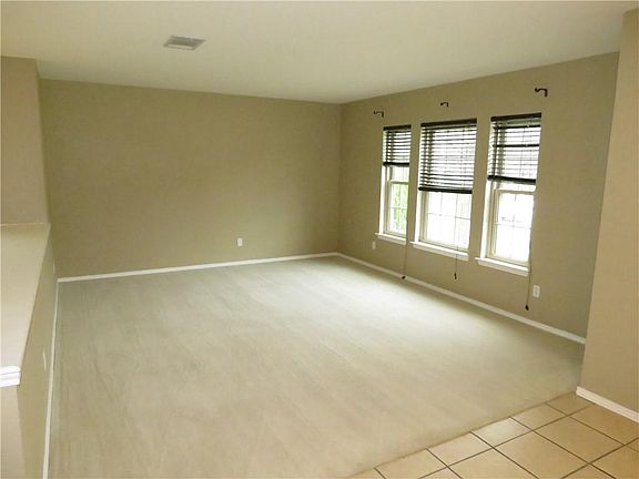3rd image of 1116 Mason Bend Dr