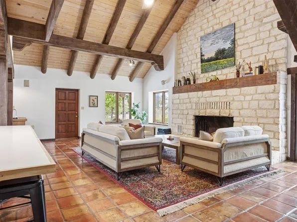 1800 County Road 436, Dime Box, TX 77853