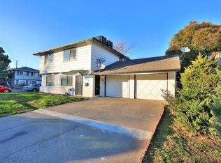 2825-2823 Sweet Way, Sacramento, CA 95821