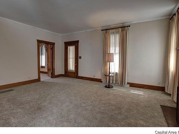 3rd image of 221 N Church St