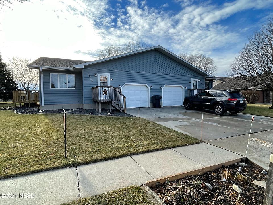 2nd image of 1810 Grandview Dr