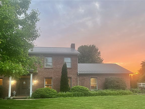 3rd image of 107 Quincy Cir
