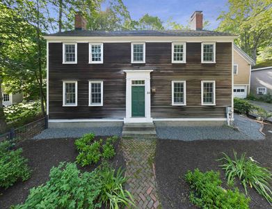 23 Exeter Road, Newmarket, NH, 03857