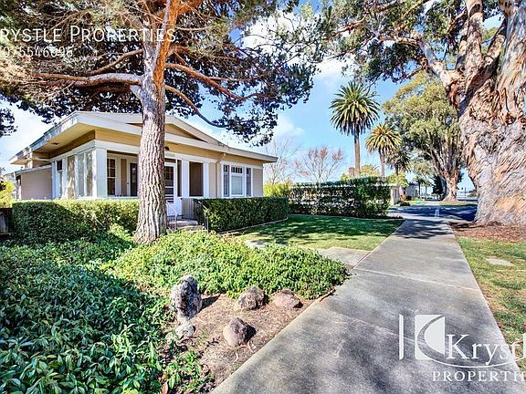 4th image of 1021 Azuar Ave