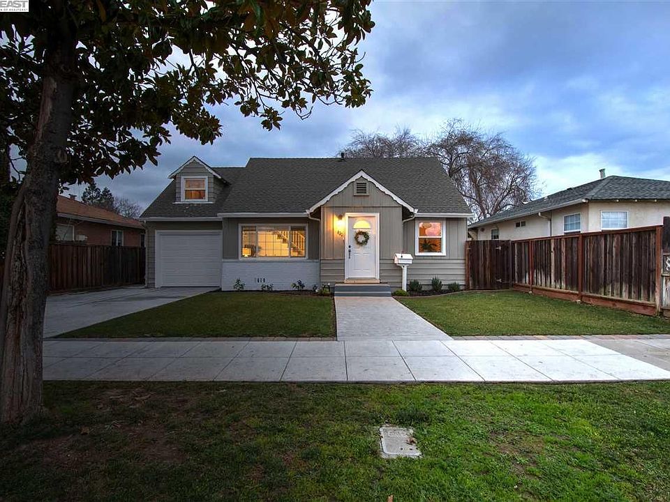 1st image of 630 N Livermore Ave